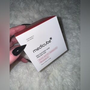 FINAL PRICE NWB Medicube Red Succinic Toner Pads